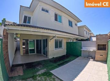Casa · 117m² · 3 Quartos · 2 Vagas · Luxuosa Casa de 3 Quartos na Praia do Futuro, a Poucos Passos do Mar