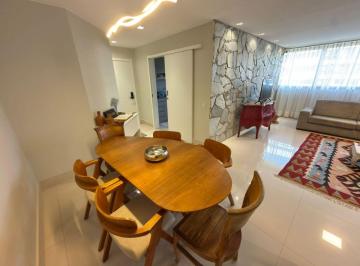 Apartamento de 3 quartos, Brasília · 03 Quartos - 123 Quartos sendo 02 suites - canto - vista livre - reformado
