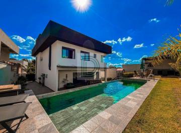 Casa de 4 quartos, Cotia · Casa com 615 m² e 4 quartos à venda no Vintage, Casa moderna, imponente e design contemporâneo