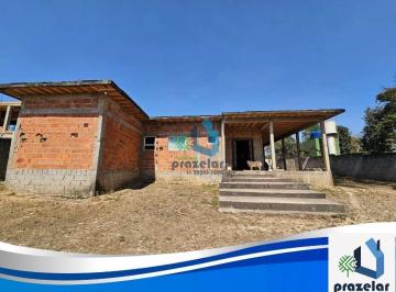 Rural de 4 quartos, Mairinque · Chácara 2.000m², 250m² construídos, 4 suítes e linda vista.