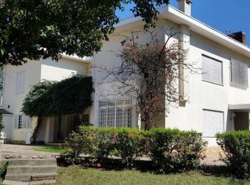 Casa de 6 quartos, São Paulo ·  LINDA CASA RESIDENCIAL TREMEMBÉ 
