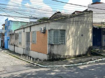 Comercial · 93m² · 4 Quartos · 1 Vaga · Ponto Comercial de Esquina à venda no Farol