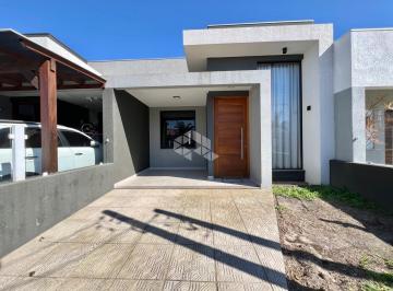Casa · 75m² · 2 Quartos · 1 Vaga · Casa mobiliada 2 domitórios/suíte, pé direito duplo e amplo pátio na Zona Nova!