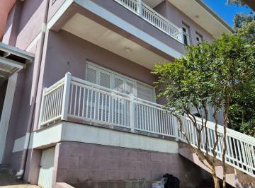 Casa · 152m² · 3 Quartos · 2 Vagas · CASA AMPLA BAIRRO LICORSUL