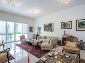 Casa · 613m² · 4 Quartos · 6 Vagas · Morumbi - Sobrado Moderno e Elegante com 4 Suítes e Área de Lazer
