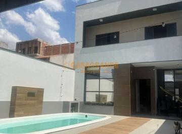 Casa · 70m² · 3 Quartos · 2 Vagas · Casa à Venda - 3 quartos , 1 suíte + closet, 175 m², Piscina - Setville