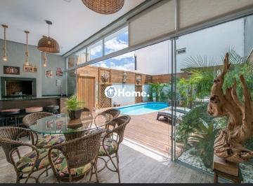 Casa · 180m² · 3 Quartos · 2 Vagas · Casa com 3 quartos e 2 vagas em condomínio fechado no Bairro Ecoville
