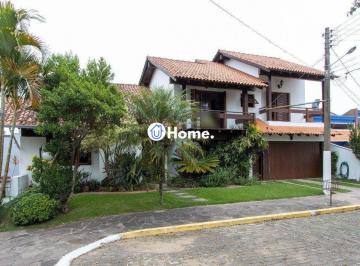 Casa · 185m² · 4 Quartos · 2 Vagas · Excelente casa de condomínio!