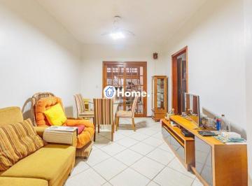 Casa · 161m² · 3 Quartos · 2 Vagas · Casa 160m² - 3 dormitórios, 1 suíte, churrasqueira, terraço e 2 vagas de garagem