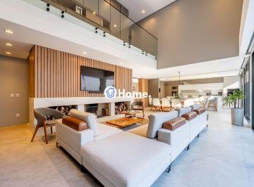 Casa · 412m² · 5 Quartos · 3 Vagas · Casa ampla e aconchegante no Alphaville com piscina e segurança 24h