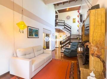 Casa · 218m² · 3 Quartos · 2 Vagas · Casa Condominio Bairro Tristeza - 218m², 3 dormitórios, sendo 1 suites, 2 vagas!