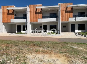Casa · 135m² · 3 Quartos · 2 Vagas · Sobrado em Contenda / Centro