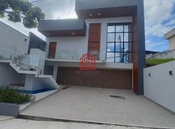 Casa · 226m² · 3 Quartos · Casa em Lagoa, Macaé: 3 Dormitórios, 226m² e Venda/Locação