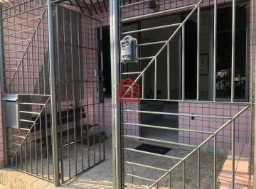 Comercial · 72m² · Sala Comercial à Venda em Imbetiba, Macaé, 72m², 4 Banheiros