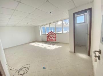 Comercial · 29m² · 1 Vaga · Sala em Imbetiba, Macaé: 29m² à venda e locação