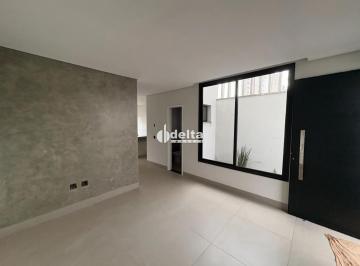 Casa · 130m² · 3 Quartos · 2 Vagas · Casa estilo sobrado residencial com 3 quartos disponível para venda no bairro Laranjeiras em Uberlân