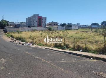 Terreno · 3342m² · Área Comercial disponível para venda no bairro Brasil em Uberlândia-MG.