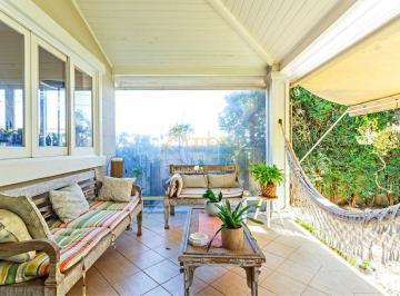Casa · 240m² · 3 Quartos · 4 Vagas · Casa Cidade Jardim 03 suítes 04 vagas e muito jardim