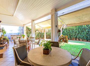 Casa · 240m² · 3 Quartos · 4 Vagas · Casa Cidade Jardim 03 suítes 04 vagas e muito jardim
