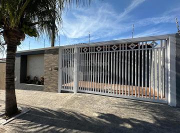 Casa · 170m² · 3 Quartos · 2 Vagas · Casa Padrão à Venda com 3 Dormitórios no bairro Residencial Machado I