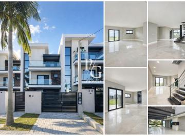 Casa · 154m² · 3 Quartos · 2 Vagas · Sobrado com 155M² 3 Suítes e Terraço com vista livre e Infra p/ Jacuzzi no Centro de Pinhais/PR