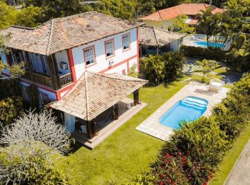 Casa · 287m² · 4 Quartos · São José da Aldeia - Casa de Condomínio em Bananeiras !