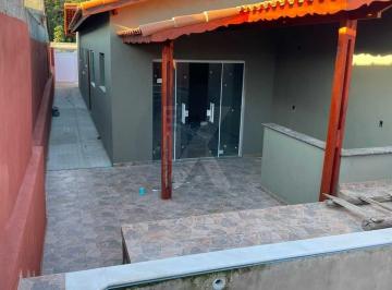 Casa · 70m² · 2 Quartos · 3 Vagas · Casa a Venda em Itanhaém com Piscina e churrasqueira