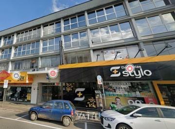 Comercial · 95m² · Sua nova sala comercial para locação no Centro – 95 m²