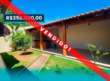 Casa · 180m² · 2 Quartos · 3 Vagas · Casa Padrão em Dores do Indaiá