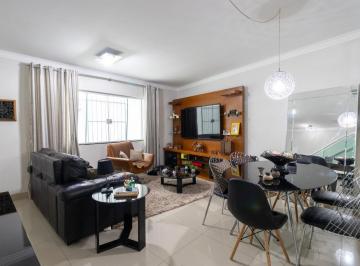 b16e85d2-783e-44f5-9fff-b38c125517bb · Casa no condomínio Residencial das Orquideas para venda com 3 quartos, sendo 1 suíte, 142m²