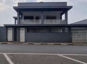 e54d7dc7e1641333521f736118243f92871a3e43 · Casa com 3 dormitórios para alugar, 650 m² por R$ 12.000,00/mês - Centro - Arujá/SP