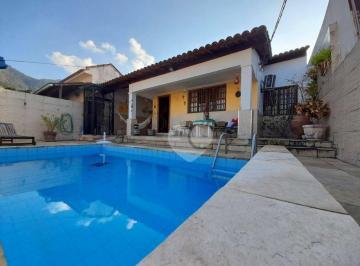 Casa linear,  frente, 5 quartos,  sala  três ambientes,  1 suite  · Casa à venda, 175 m² por R$ 899.000,00 - Grajaú - Rio de Janeiro/RJ