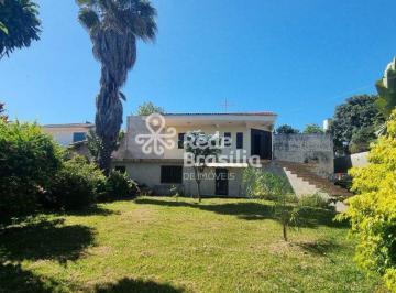 Casa · 340m² · 4 Quartos · 6 Vagas · CASA COM 4 QUARTOS - SUÍTE- LOTE COM 1.200 M² - ACEITA PERMUTA - ARNIQUIERAS
