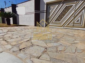 Casa · 180m² · 3 Quartos · Casa à venda - em Cardoso