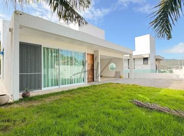 Casa · 550m² · 4 Quartos · 4 Vagas · Casa Alto Padrão no bairro Itacorubi - Florianópolis/SC