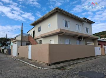 Casa · 160m² · 5 Quartos · 2 Vagas · Casa à venda no bairro Progresso - Laguna/SC