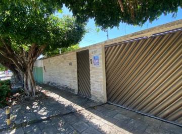 Casa · 204m² · 5 Quartos · 5 Vagas · Casa de Luxo 4 Suítes em Olinda, Próxima ao Shopping e Faculdade FMO, Terraço Amplo e Arborizado