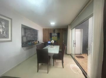 Casa de 3 quartos, Brasília · Oportunidade em Sobradinho – Casa com duas residências no mesmo lote!