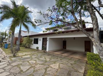 Casa de 4 quartos, Brasília · Jardins do Lago-Q9/ 700m²/ 4Qtos/2Stes/ DCE/2 VAGAS/ Infra e Lazer Completo