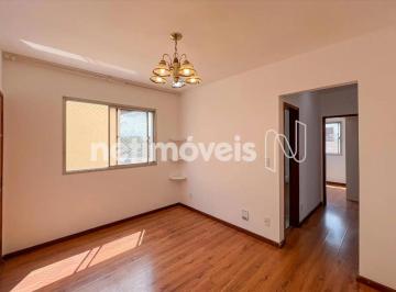 Sala · Apartamento de 02 quartos à venda no Planalto!