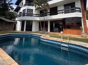 Casa · 400m² · 5 Quartos · 6 Vagas · Sobrado Amplo em Mairiporã: Conforto e Lazer!