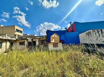 22a63c82162fee5eec2049a668672c70cef6ef14 · Terreno à venda, 312 m² por R$ 790.000,00 - Centro - Atibaia/SP
