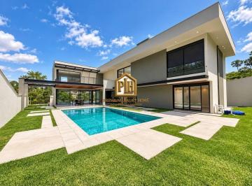 31e41652ab074ae2ccdc79673d930b539bb18319 · Mansão à Venda no Condomínio Porto Atibaia | 730 m² | 5 Suítes | Piscina | Estuda Permuta