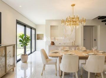 Casa · 361m² · 4 Quartos · 6 Vagas · Casa de Alto Padrão à venda com 4 suítes e piscina ao lado do parque Barigui