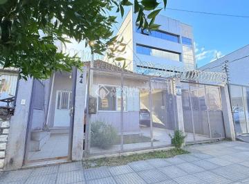 Casa · 108m² · 3 Quartos · 4 Vagas · Casa ampla 3 dormitórios, 4 vagas no bairro São João
