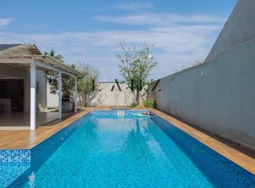 Casa de 6 quartos, Brasília · Sobrado encantador no Taquari, com vista livre! Aceita permuta — consulte as condições na descrição