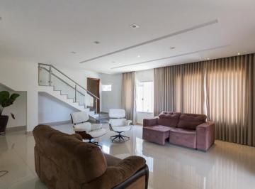 Casa de 6 quartos, Brasília · Sobrado encantador no Taquari, com vista livre! Aceita permuta — consulte as condições na descrição