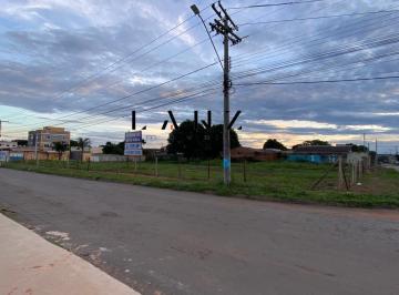 Terreno , Luziânia · Terreno de esquina com frente para a BR-060, medindo 2.135 m². - Aceita permuta (Veja descrição)
