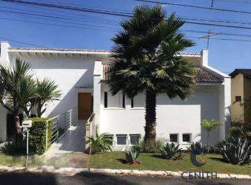 Casa · 221m² · 3 Quartos · 4 Vagas · Residência Charmosa 3DORMS/1SUÍTE Área Verde Privativa – Conforto e Estilo!
