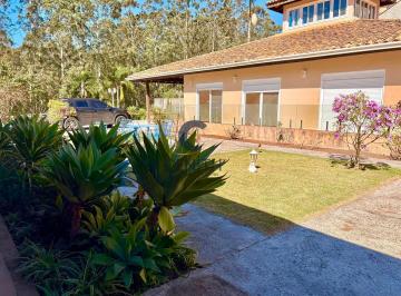 Casa · 350m² · 3 Quartos · 6 Vagas · Linda Casa Térrea com 3 Suítes em Condomínio Fechado – Venda/Locação GV II